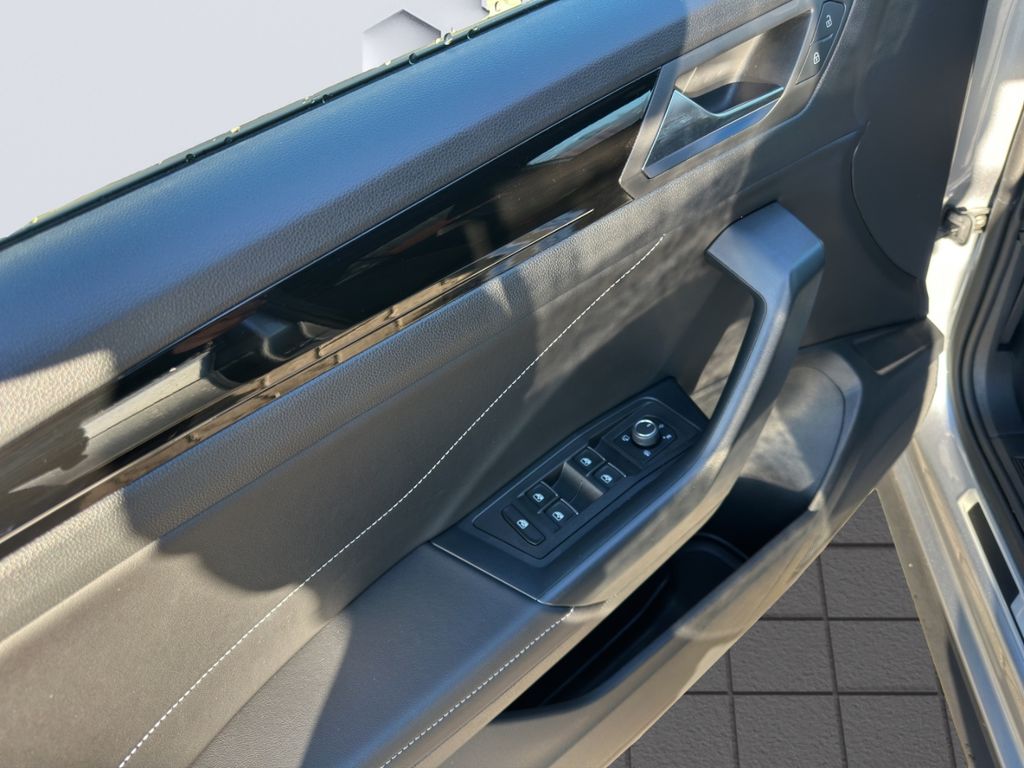 Volkswagen T-Roc 2024