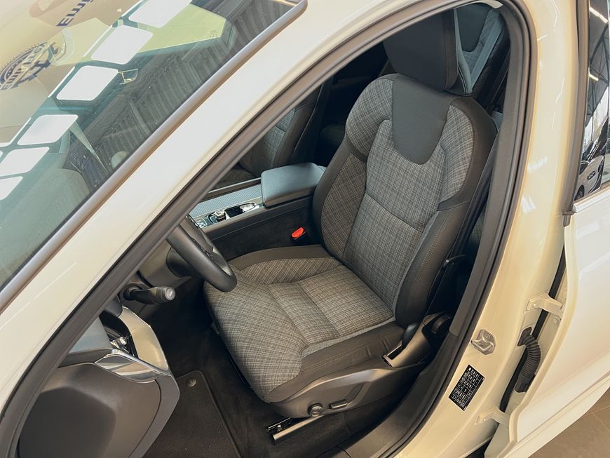 Volvo XC60 2022