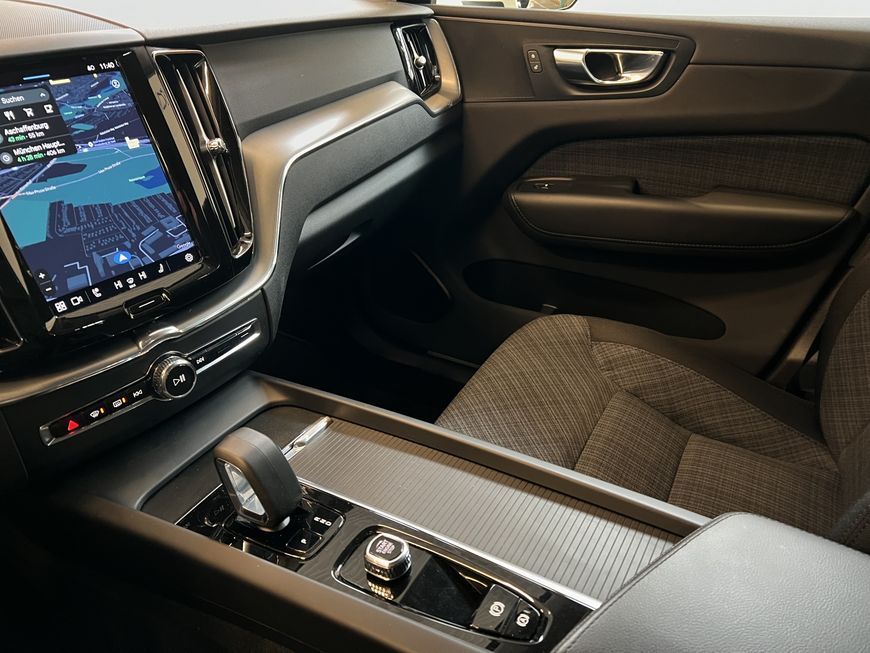 Volvo XC60 2022