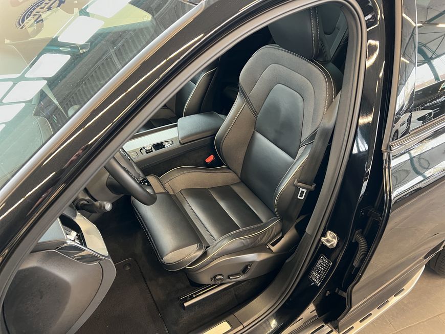 Volvo XC60 2022