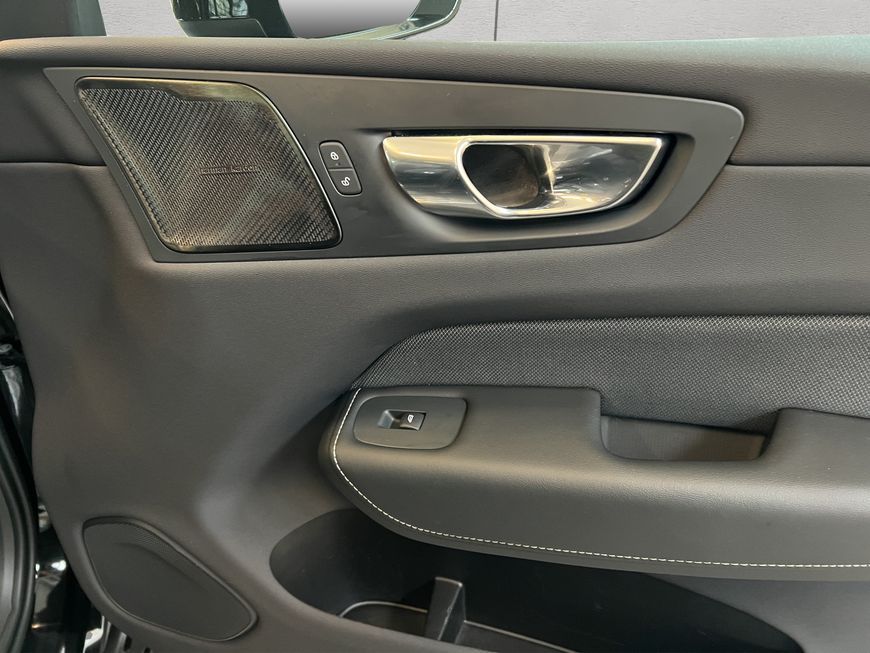 Volvo XC60 2022