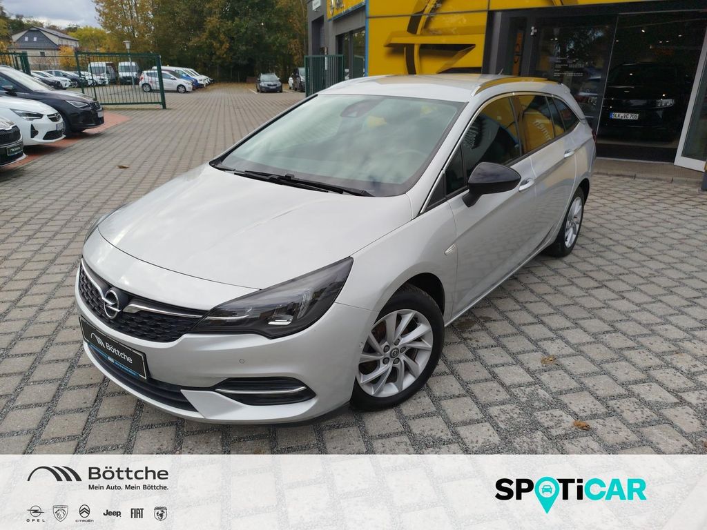 Opel Astra 2022