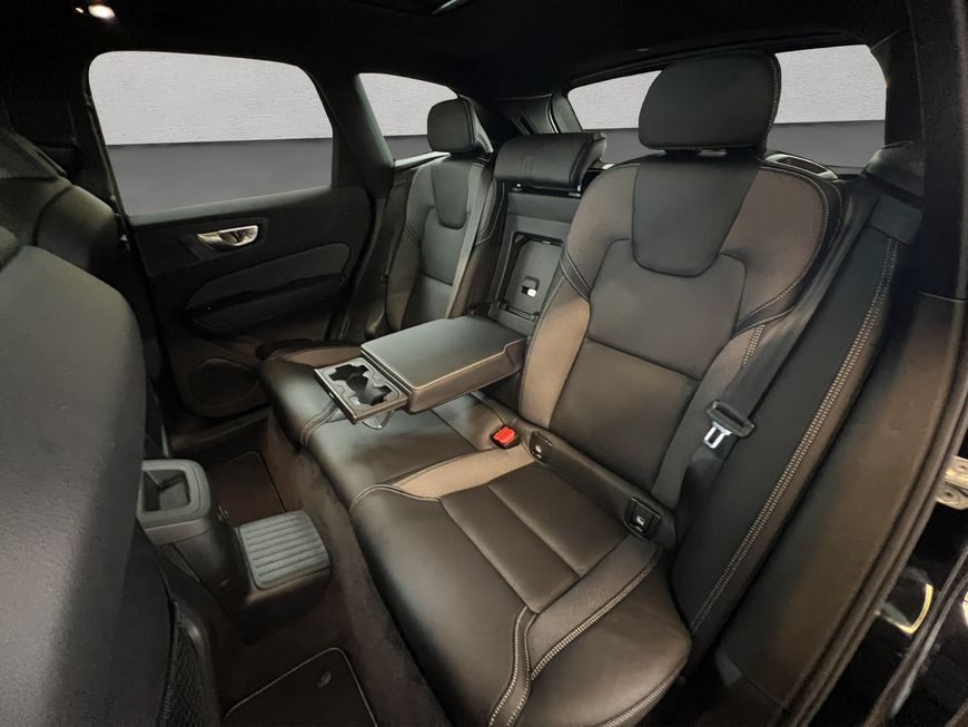 Volvo XC60 2022