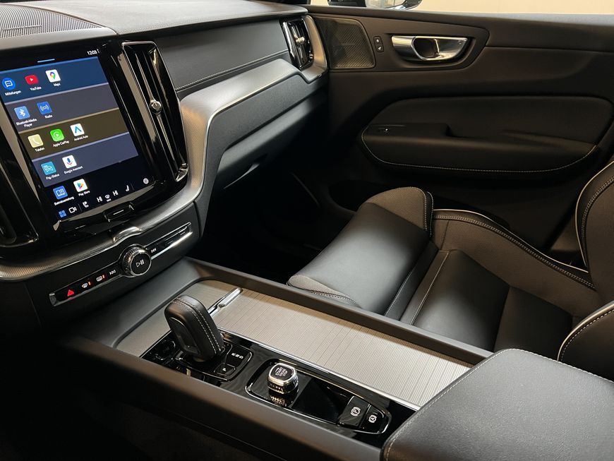 Volvo XC60 2022