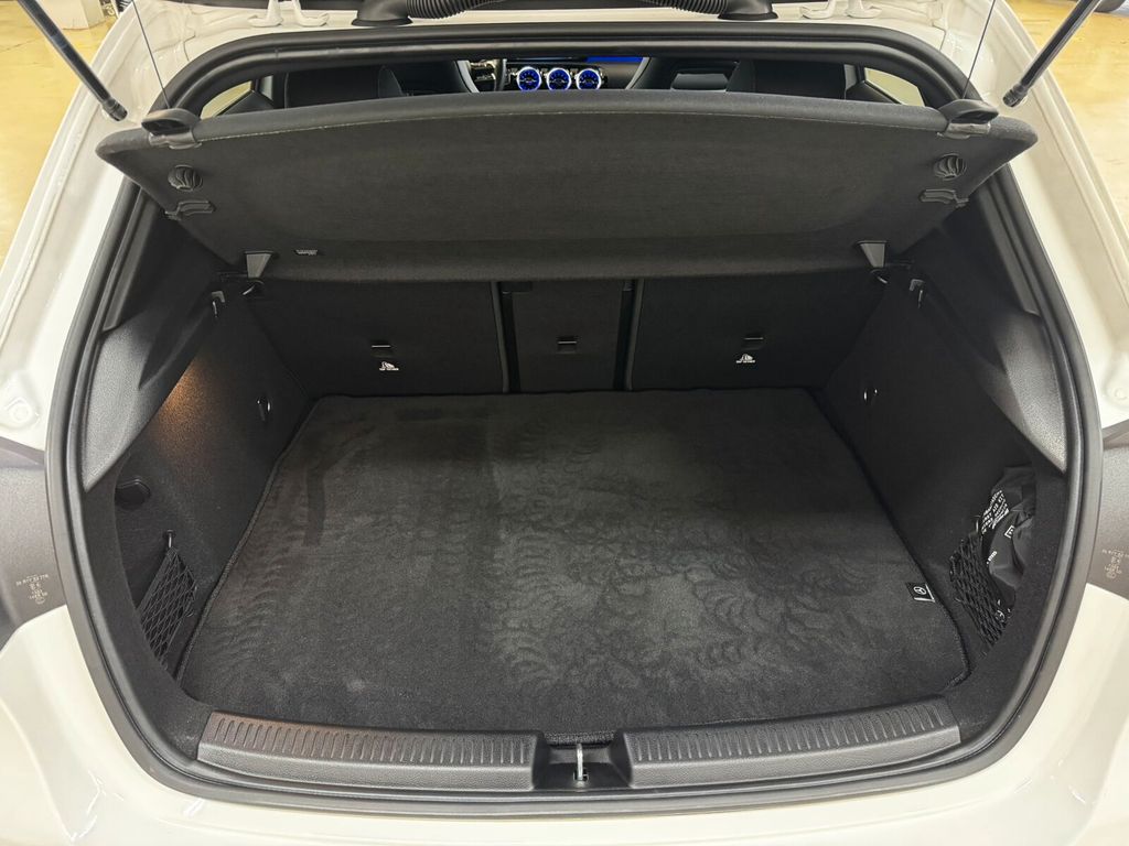 Mercedes-Benz A 250 2024