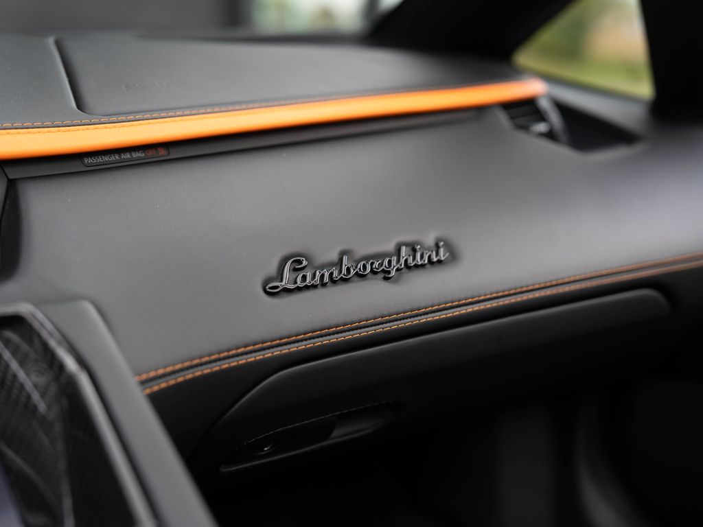 Lamborghini Aventador 2018