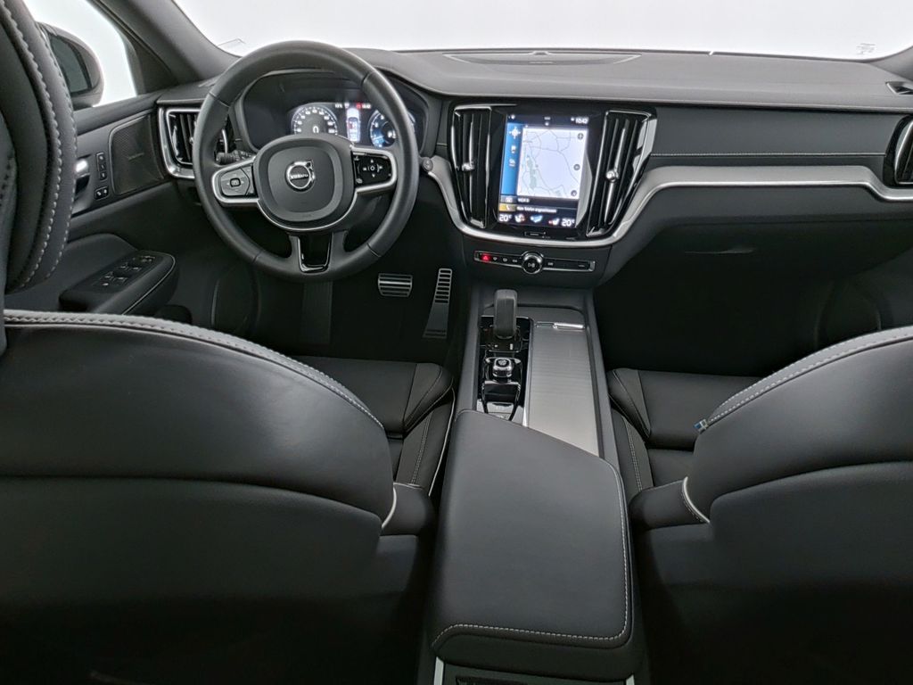 Volvo V60 2022