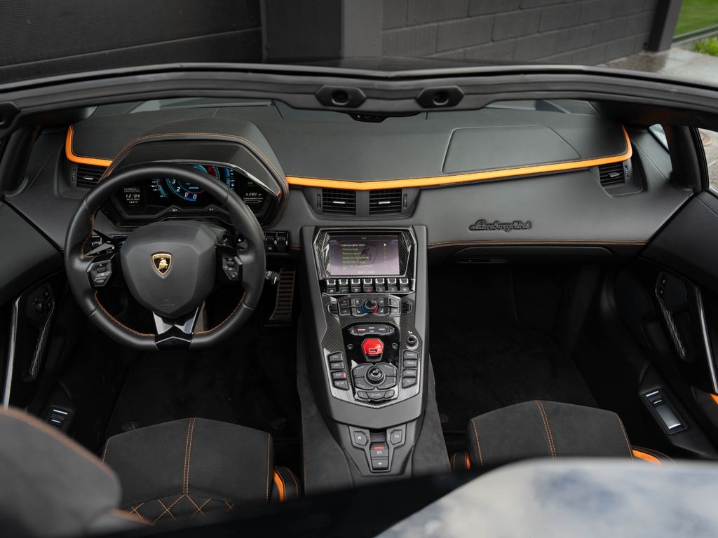 Lamborghini Aventador 2018