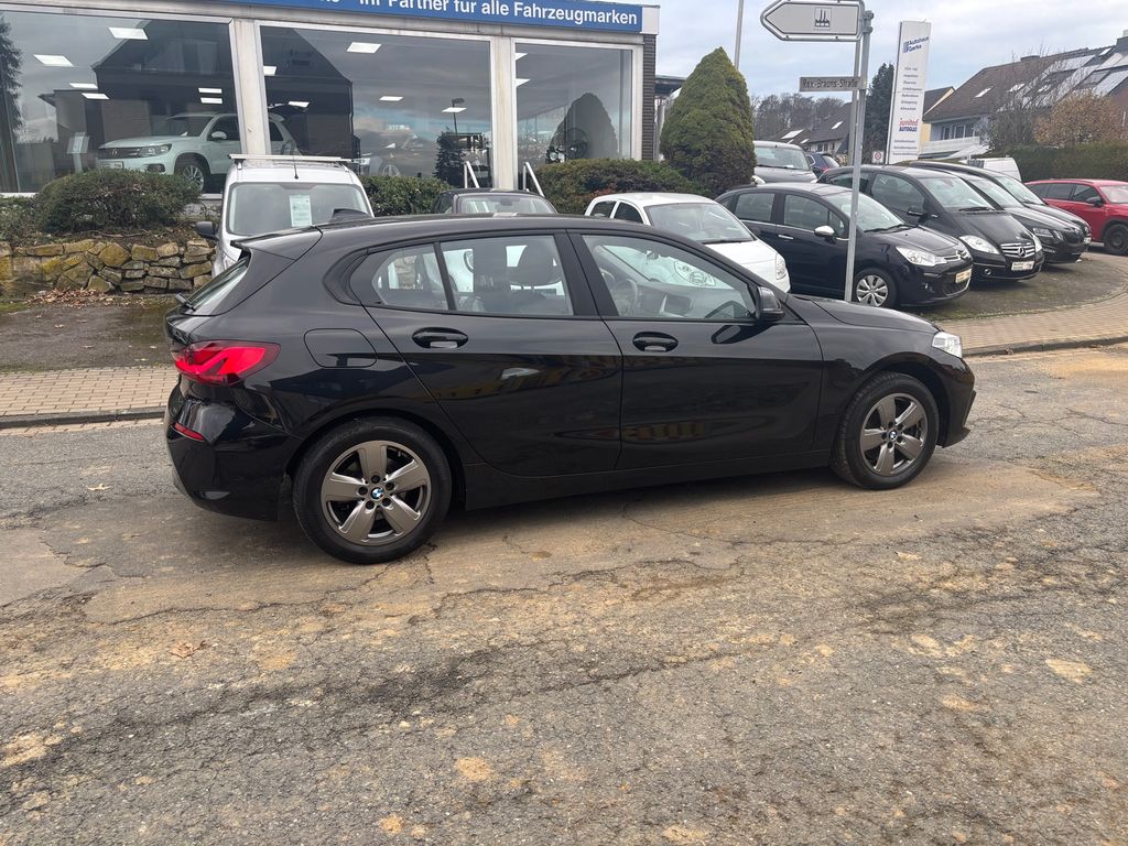 BMW 116 2021
