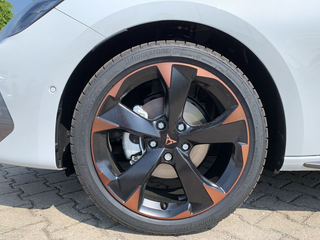 Cupra Leon 2025