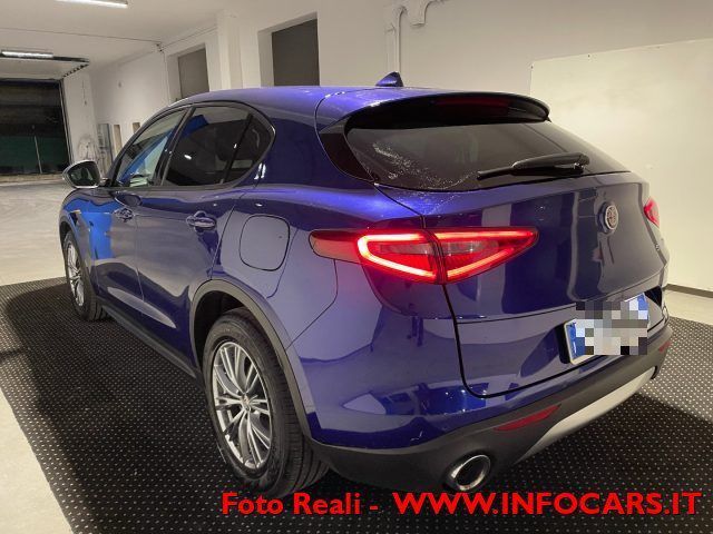 Alfa Romeo Stelvio 2021