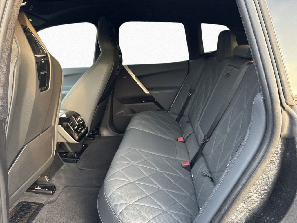 BMW iX 2023