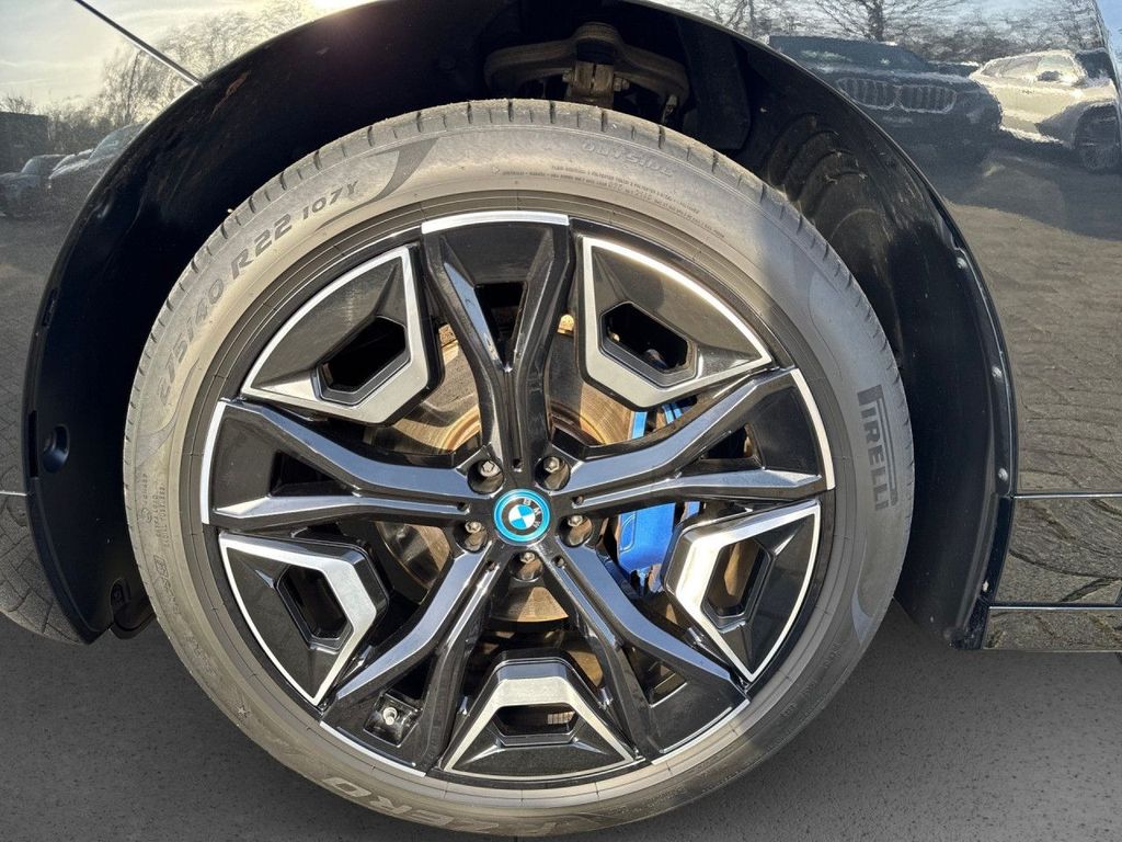BMW iX 2023