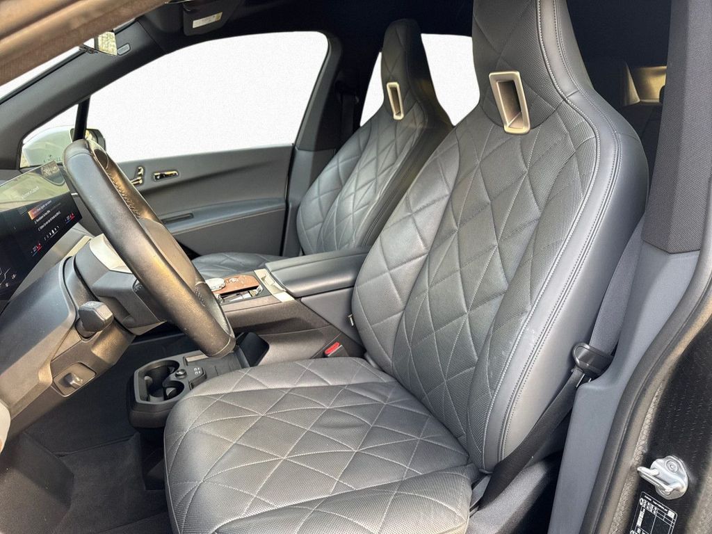 BMW iX 2023