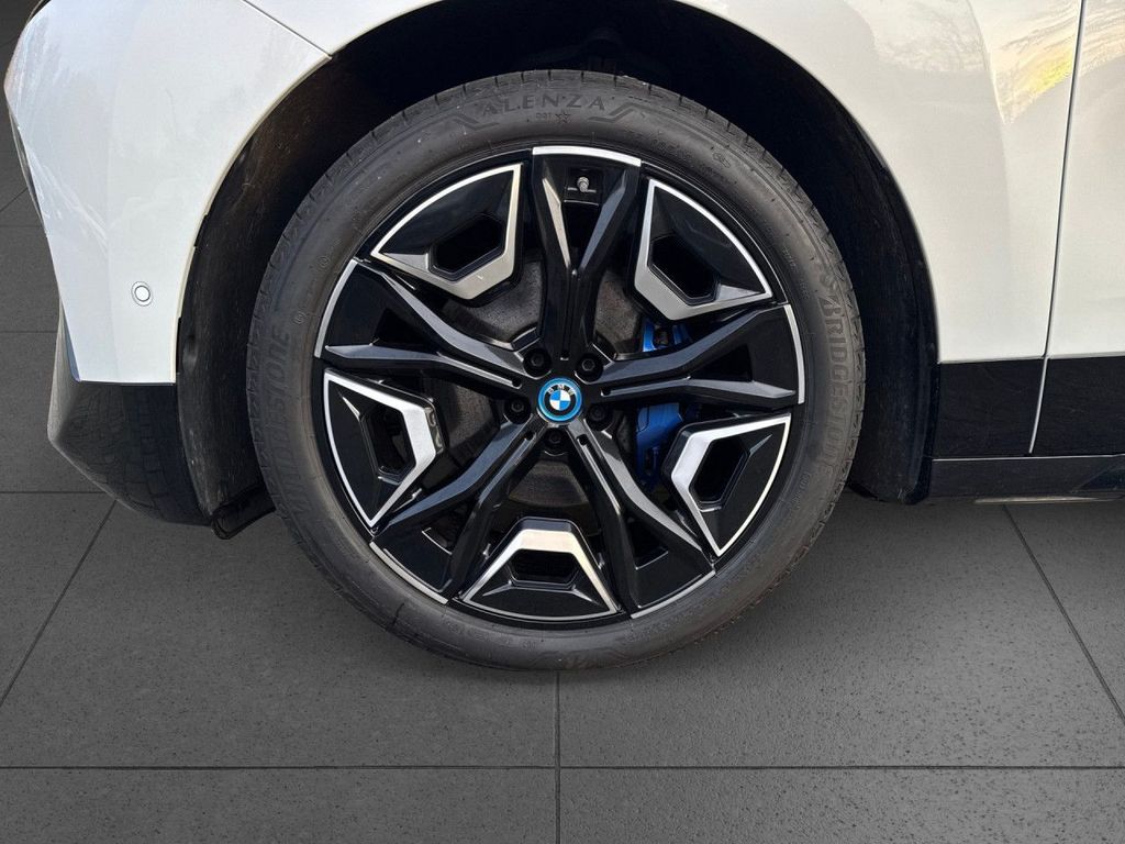 BMW iX 2023
