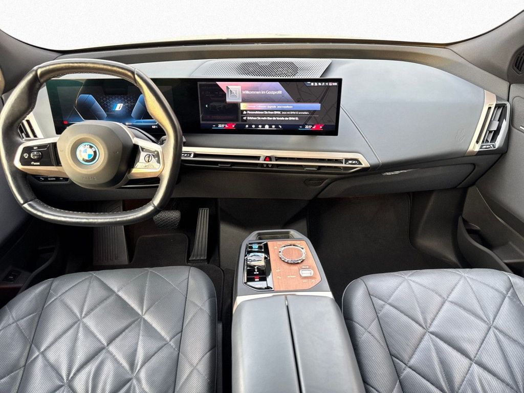 BMW iX 2023