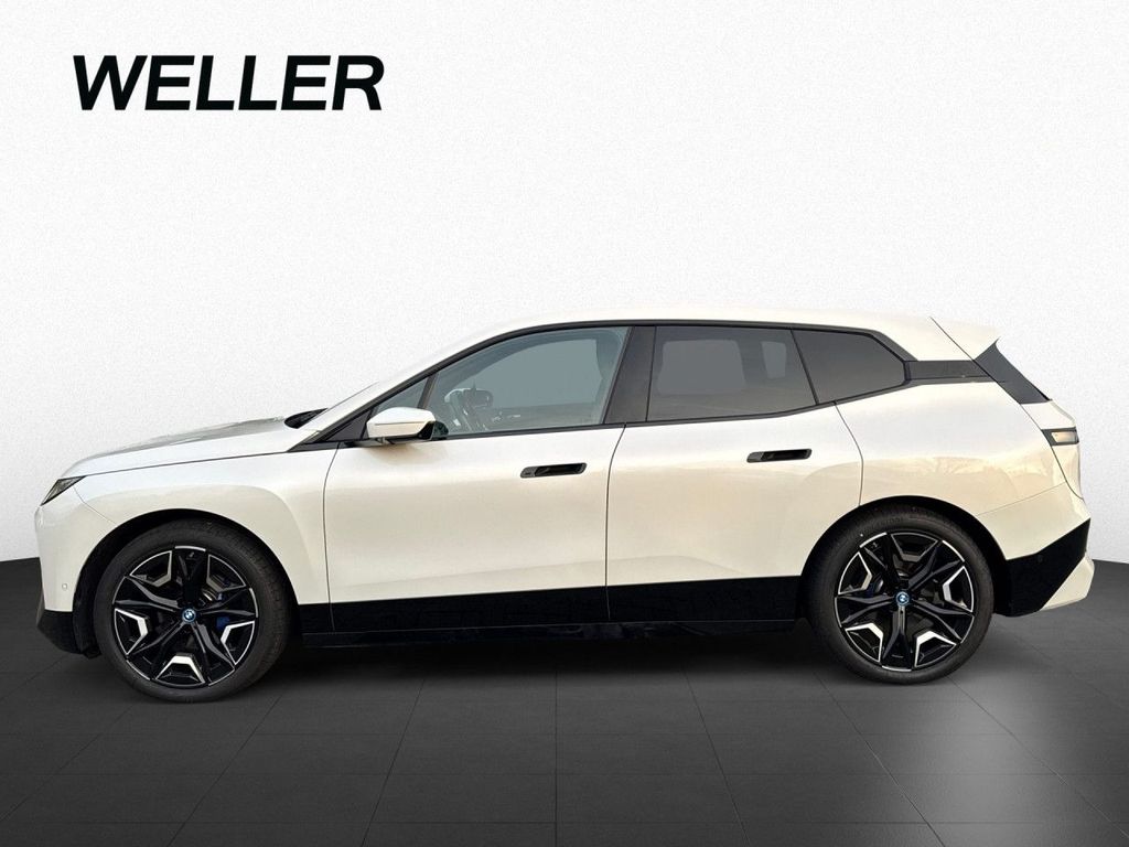 BMW iX 2023