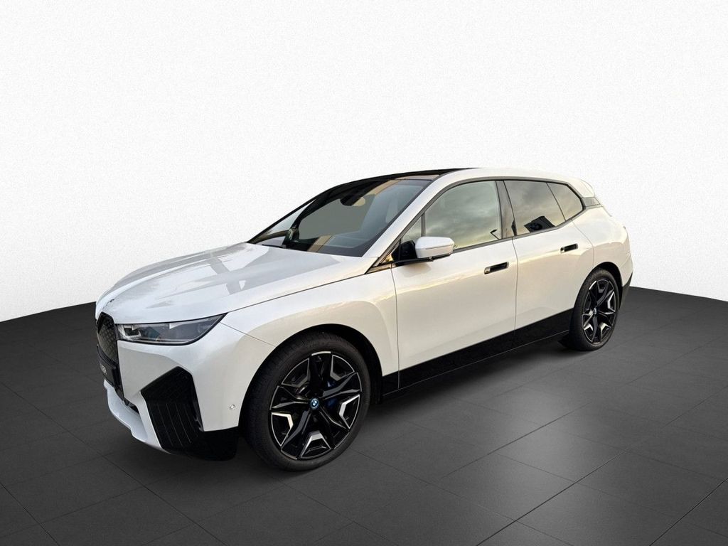 BMW iX 2023