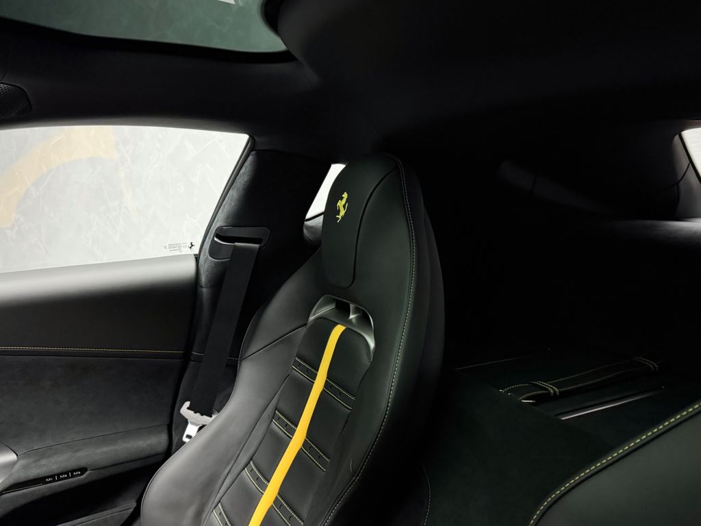 Ferrari 12Cilindri 2025