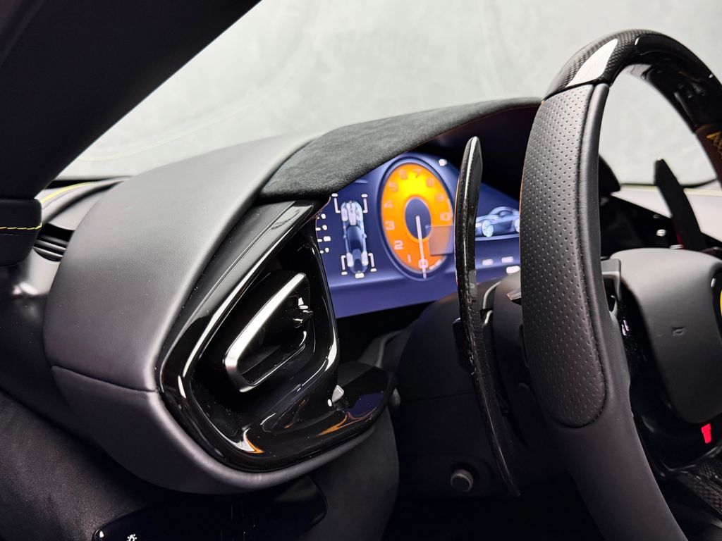 Ferrari 12Cilindri 2025