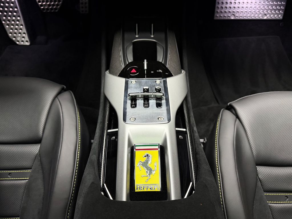 Ferrari 12Cilindri 2025
