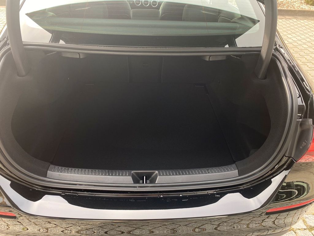 Mercedes-Benz A 180 2024