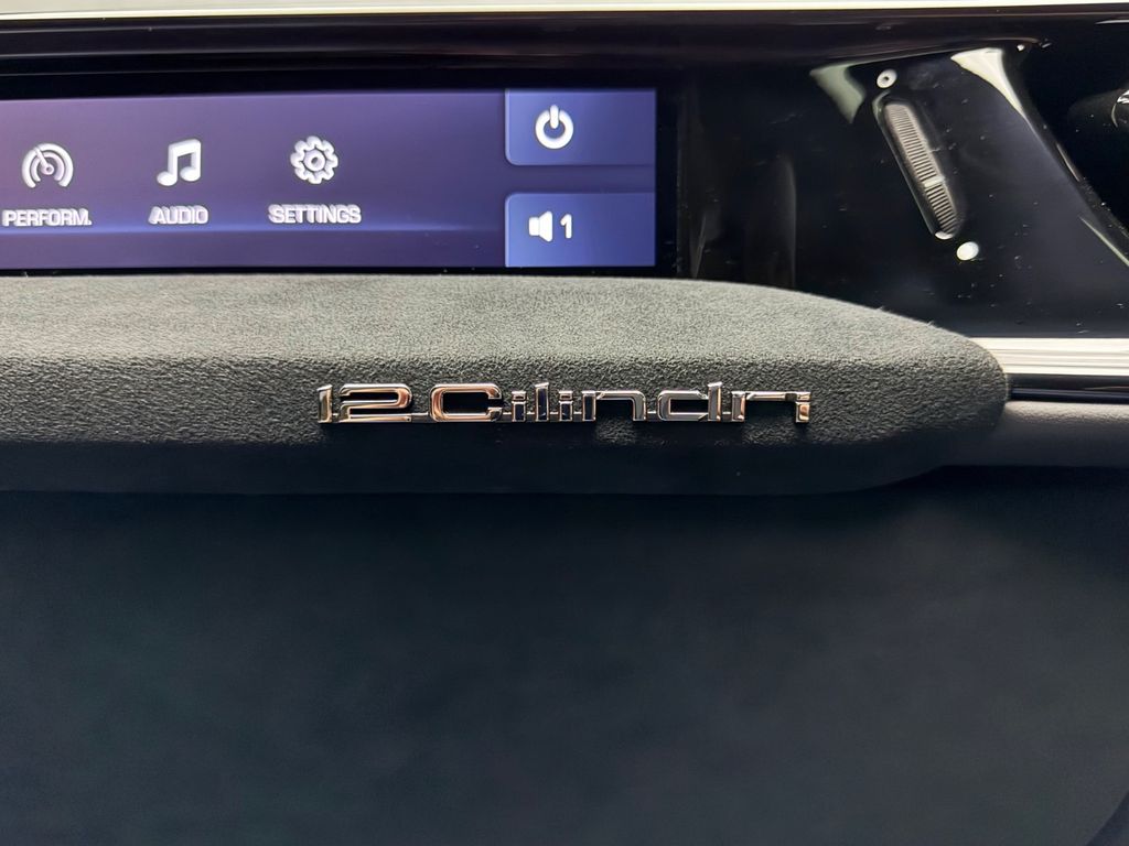 Ferrari 12Cilindri 2025