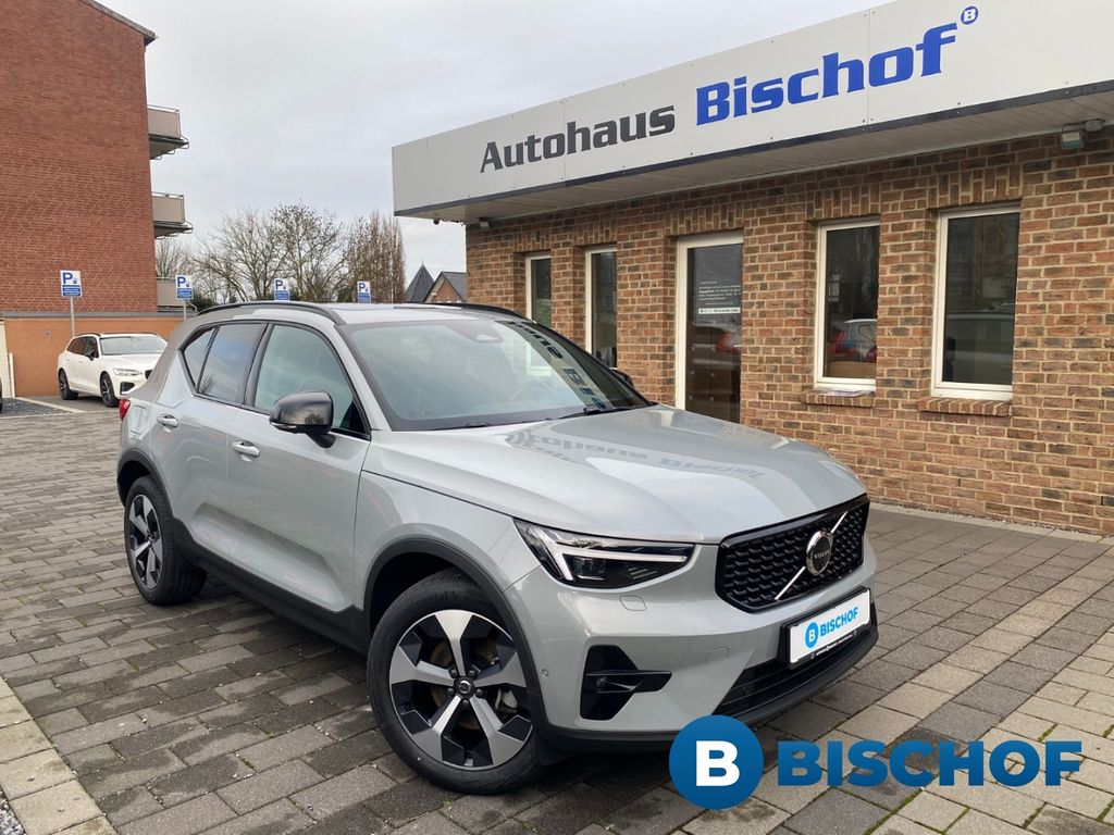 Volvo XC40 2025