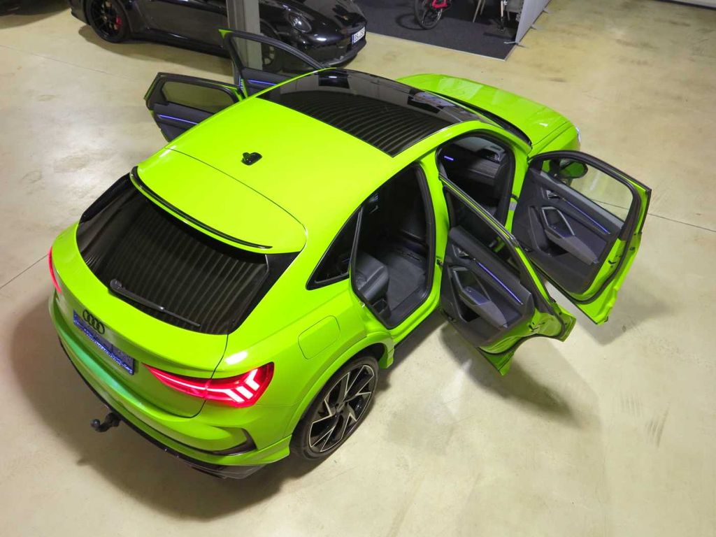 Audi RSQ3 2024