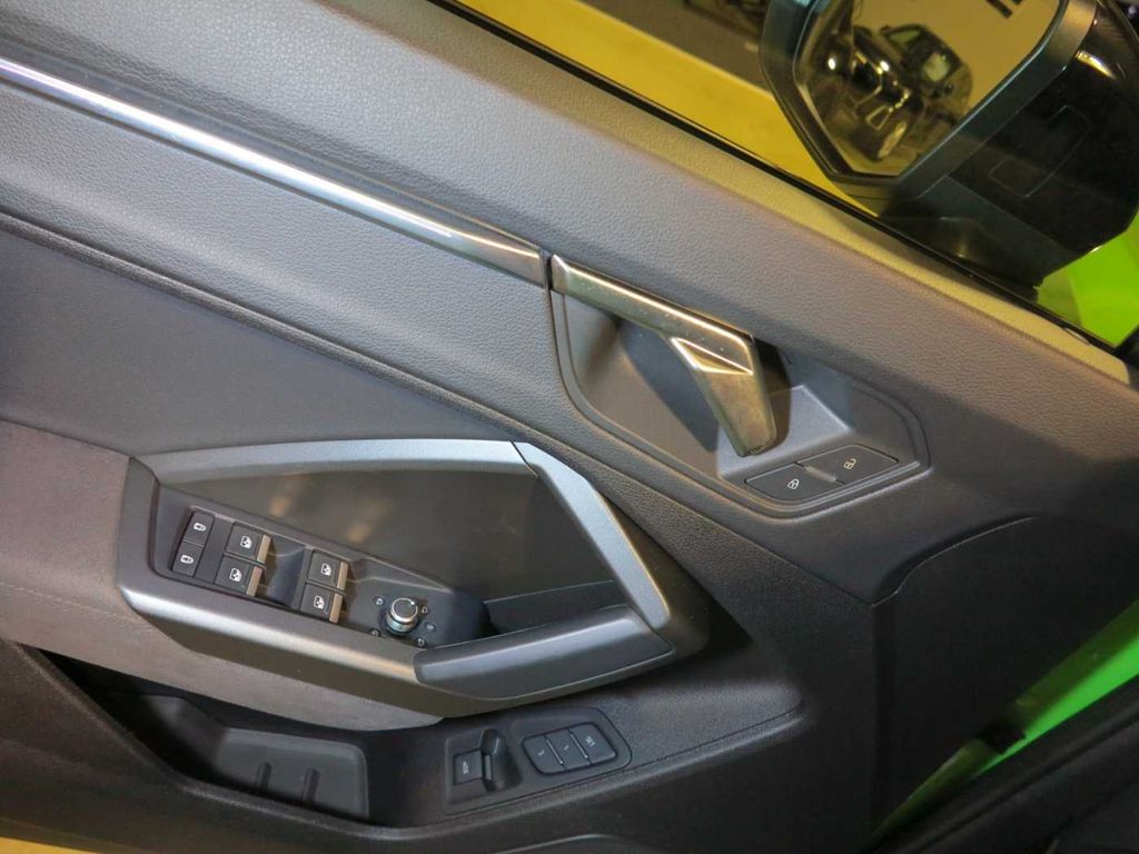Audi RSQ3 2024
