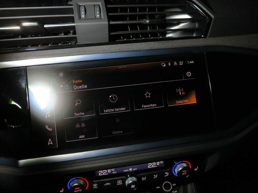 Audi RSQ3 2024