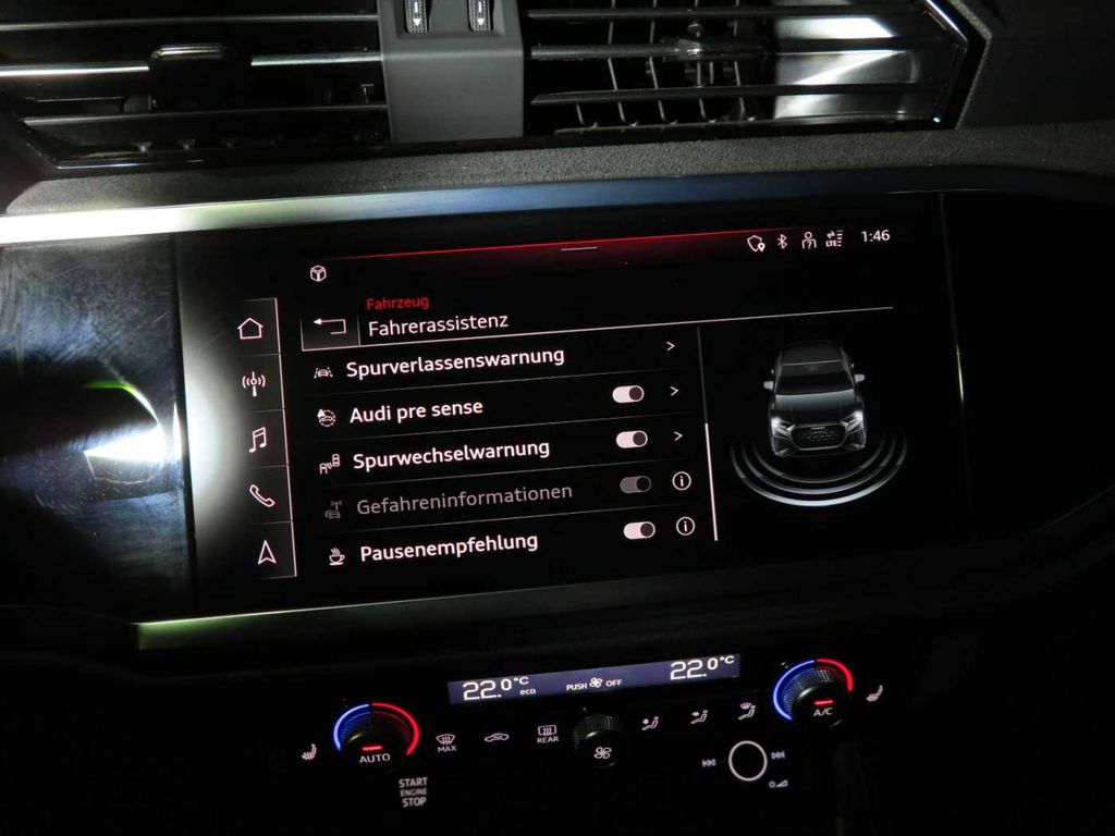 Audi RSQ3 2024