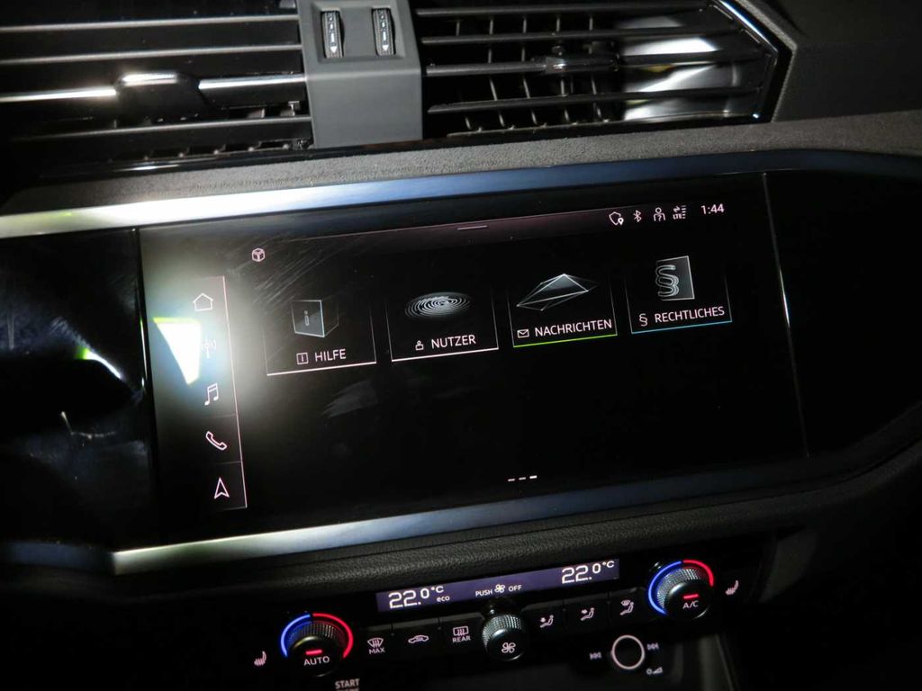 Audi RSQ3 2024