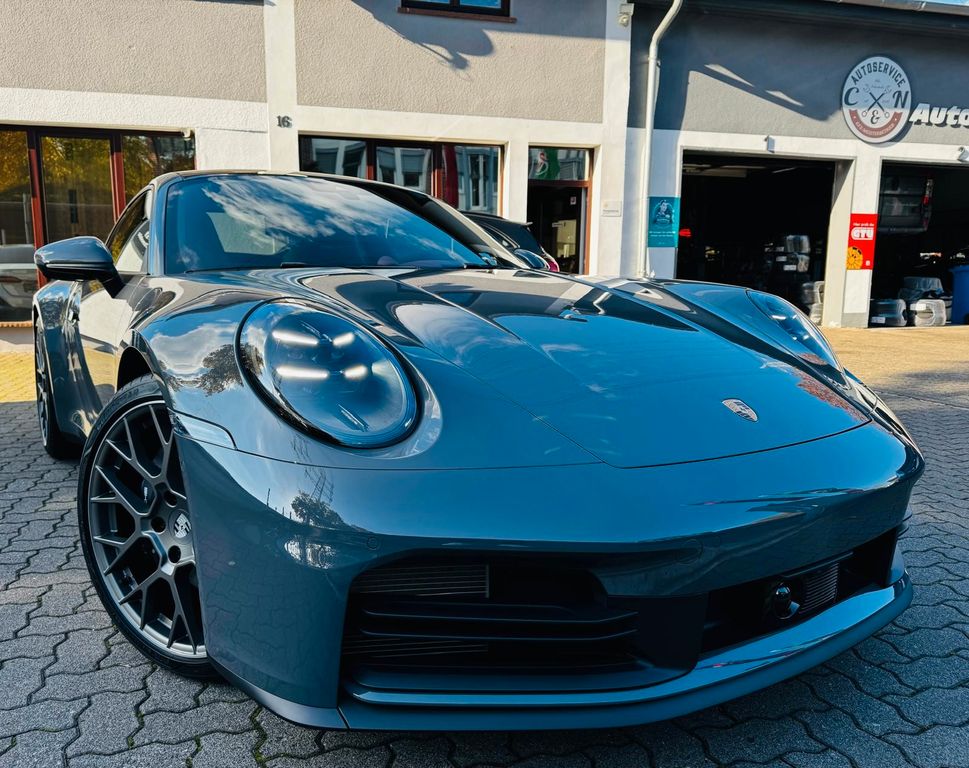 Porsche 992 2024