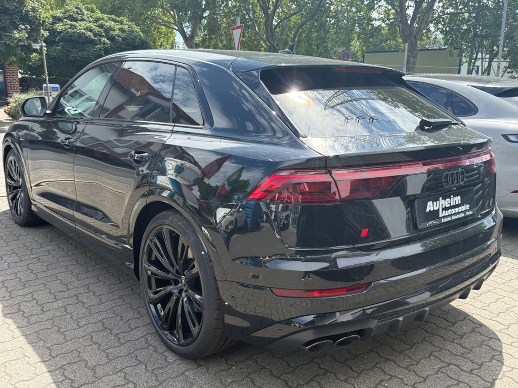 Audi SQ8 2025