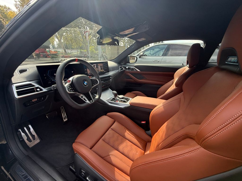 BMW M4 2025