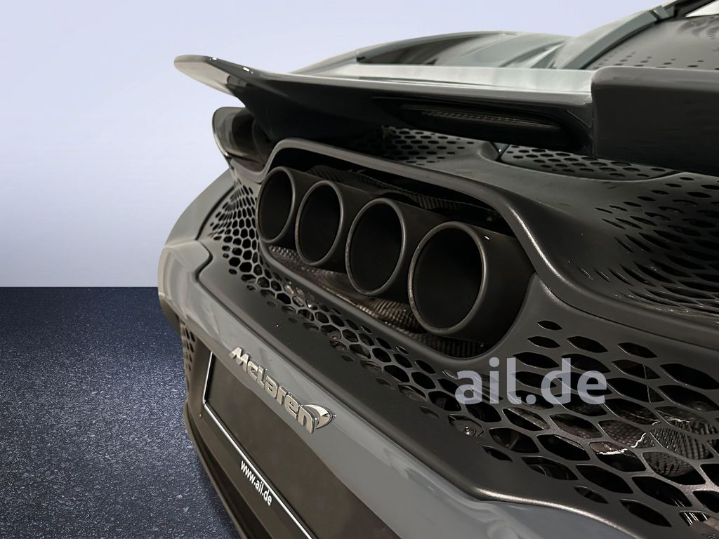 McLaren 765LT 2021