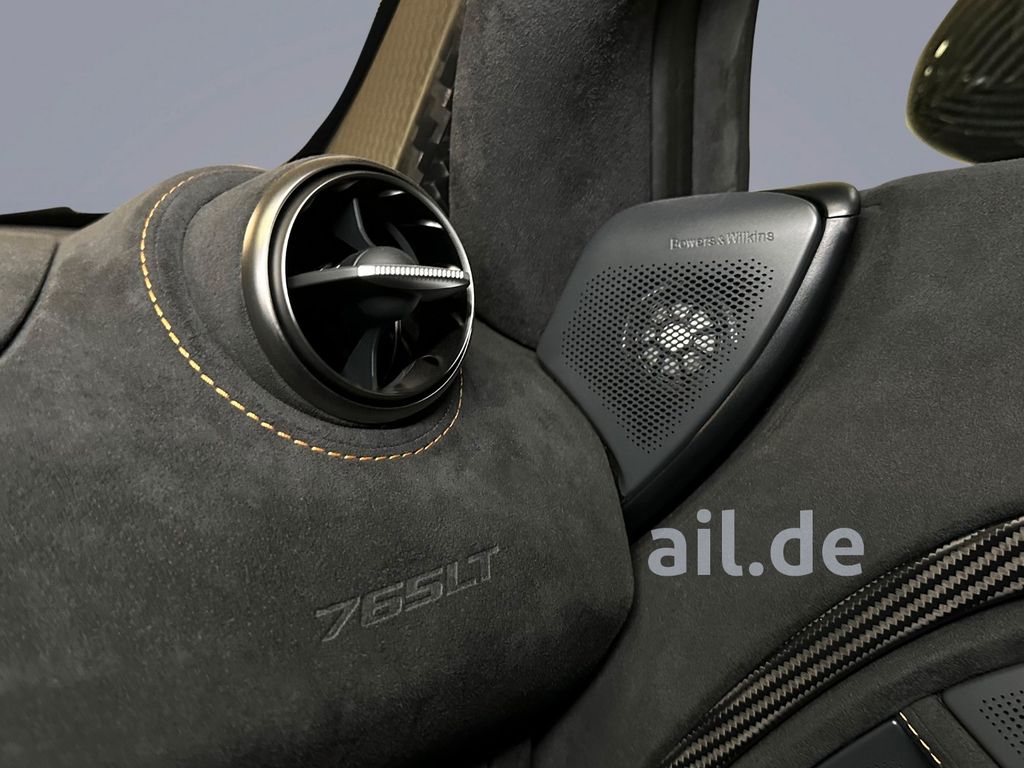 McLaren 765LT 2021