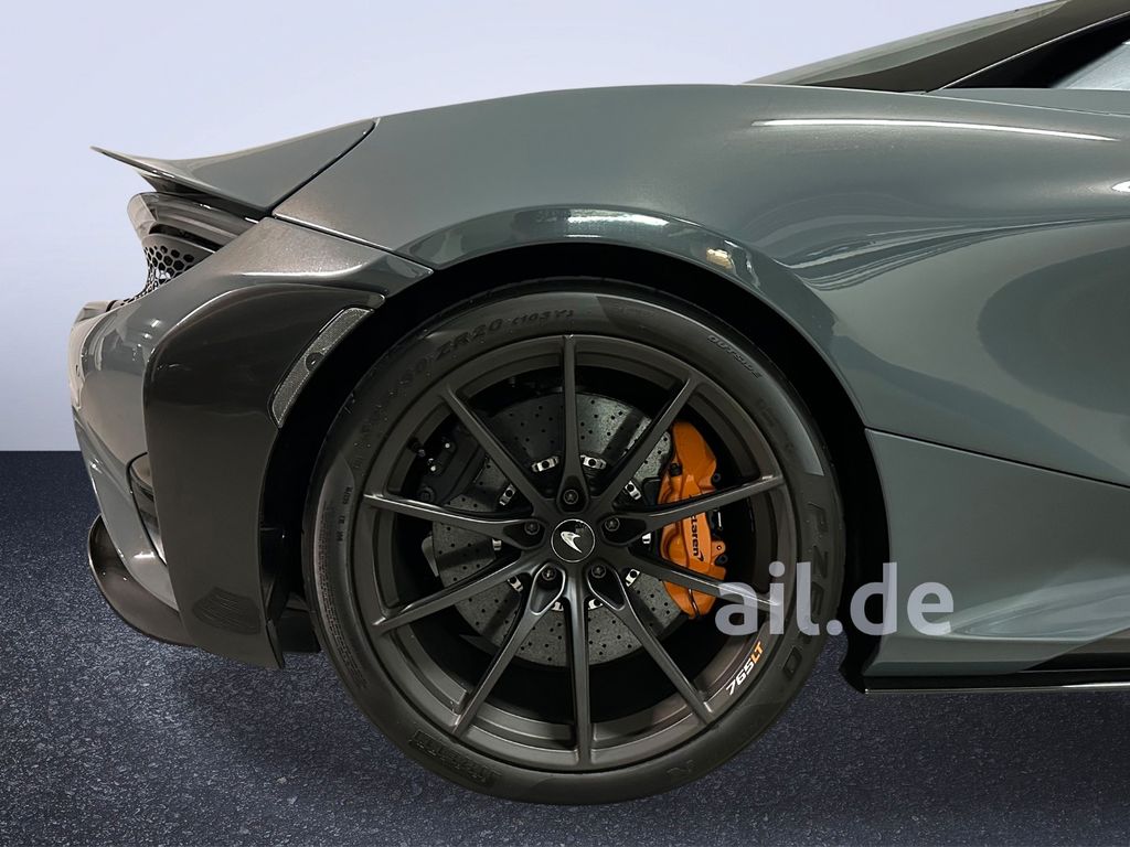 McLaren 765LT 2021