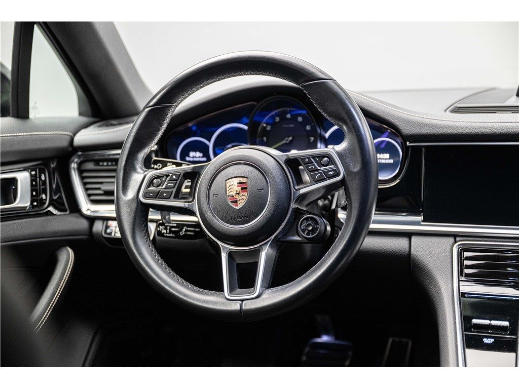 Porsche Panamera 2020