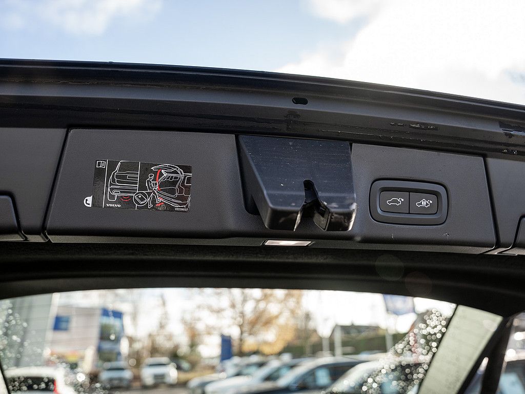 Volvo V90 2022