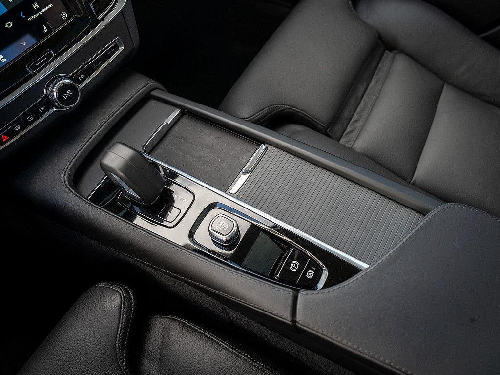 Volvo V90 2022