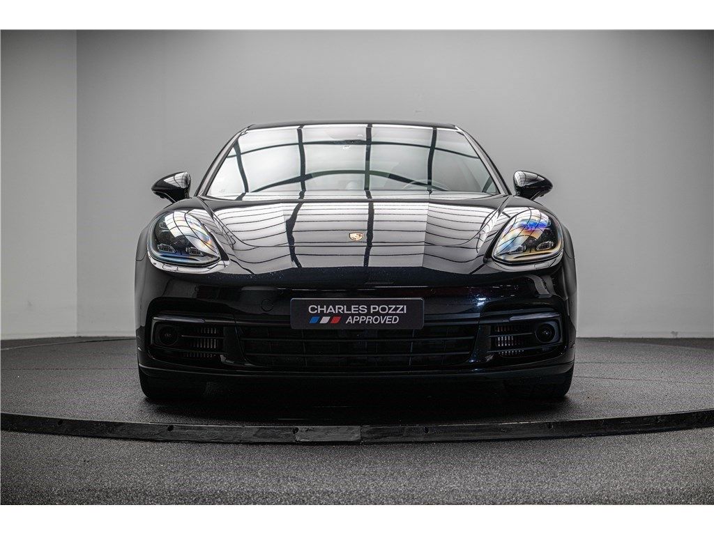 Porsche Panamera 2020
