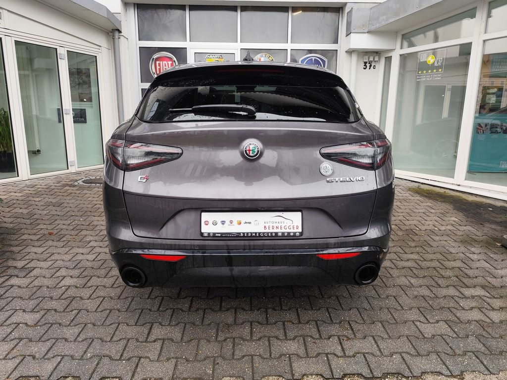 Alfa Romeo Stelvio 2024