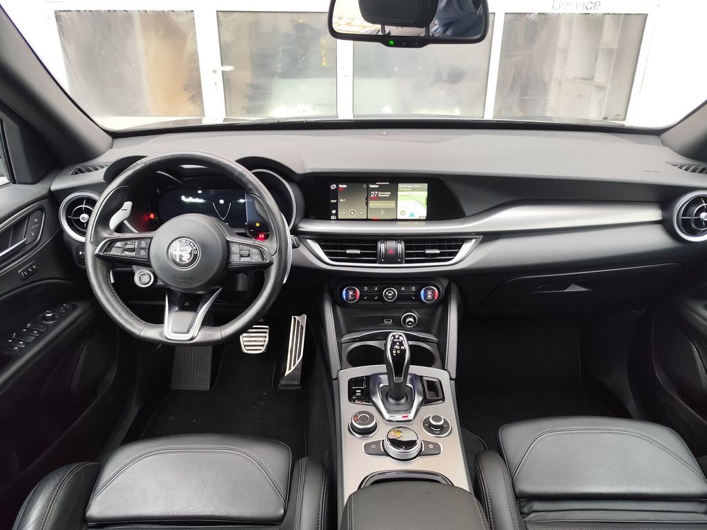 Alfa Romeo Stelvio 2024