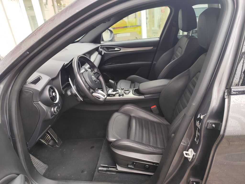 Alfa Romeo Stelvio 2024