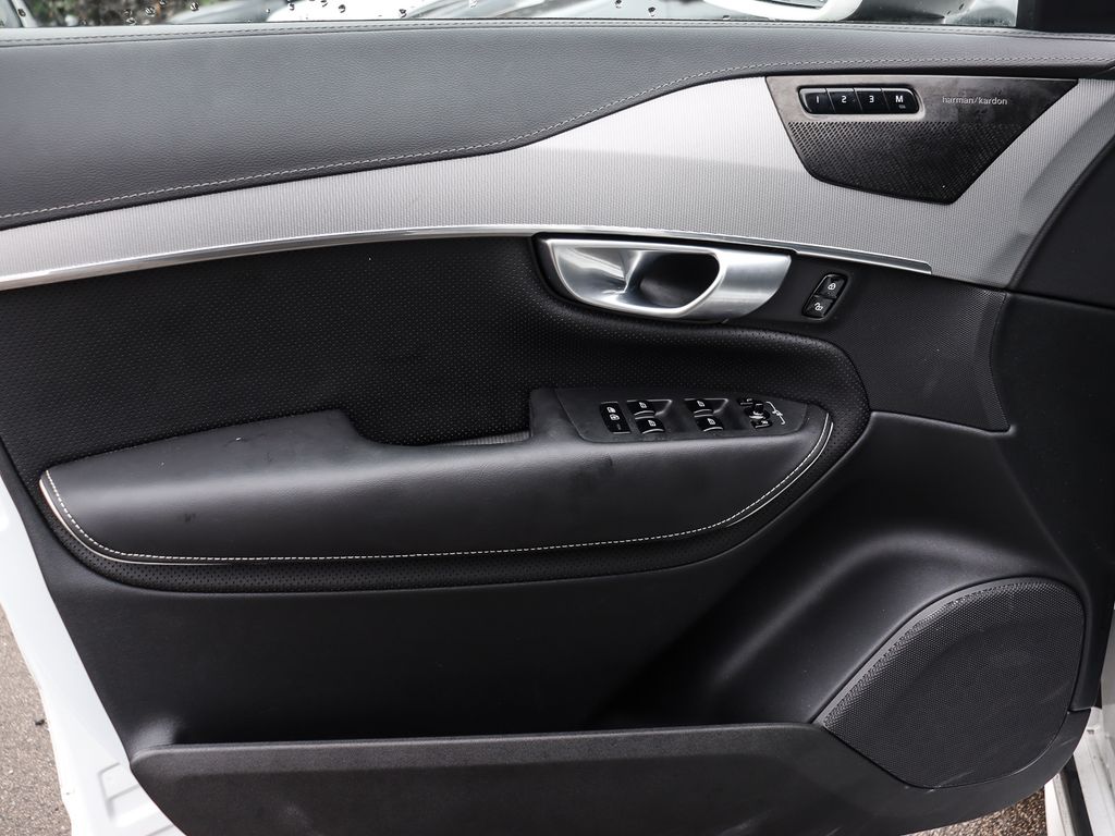 Volvo XC90 2024