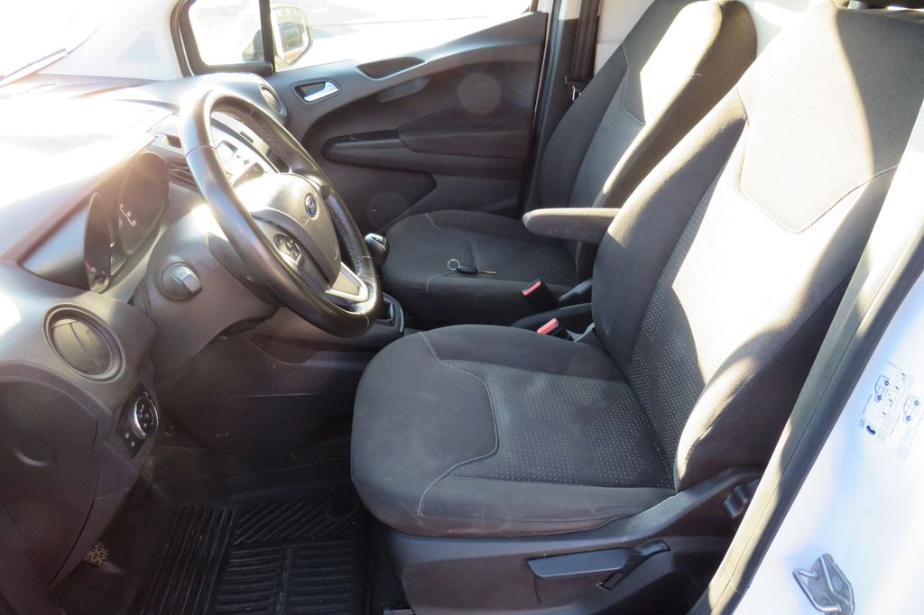 Ford Transit Courier 2020