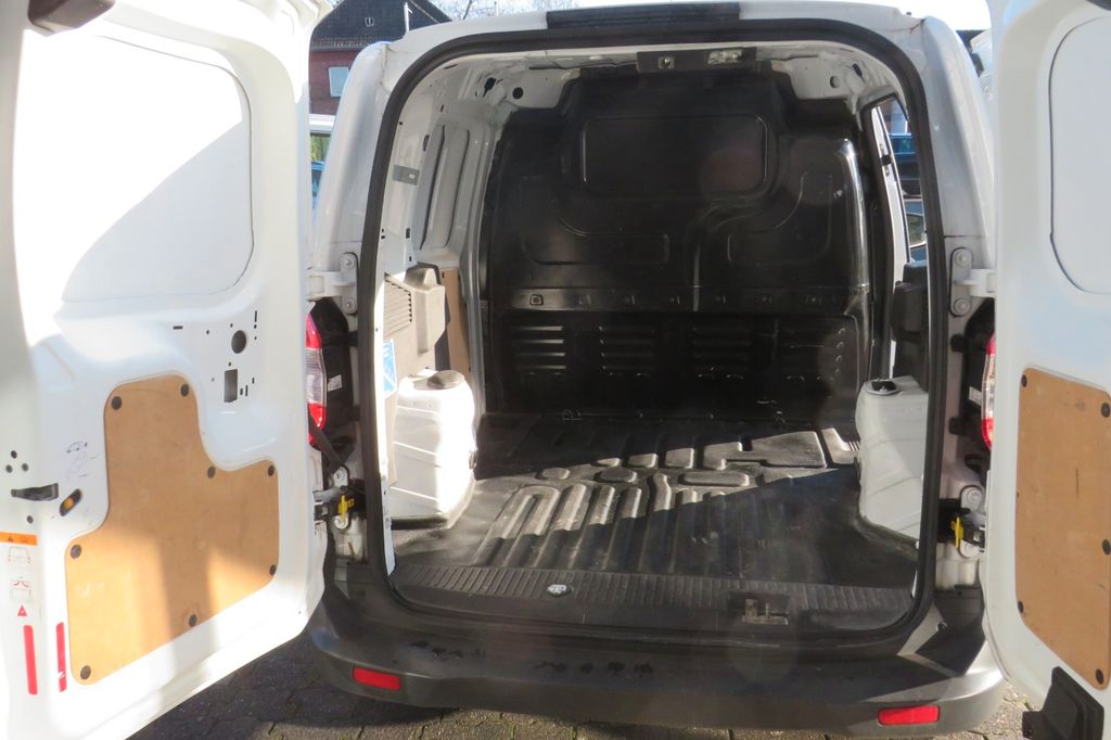 Ford Transit Courier 2020