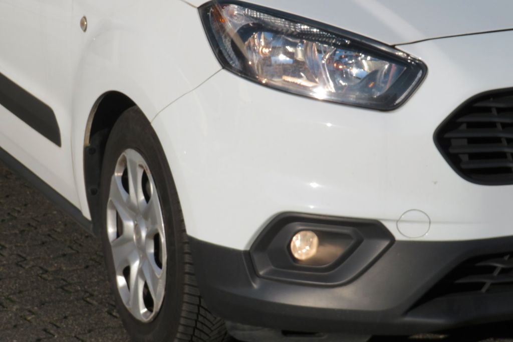 Ford Transit Courier 2020